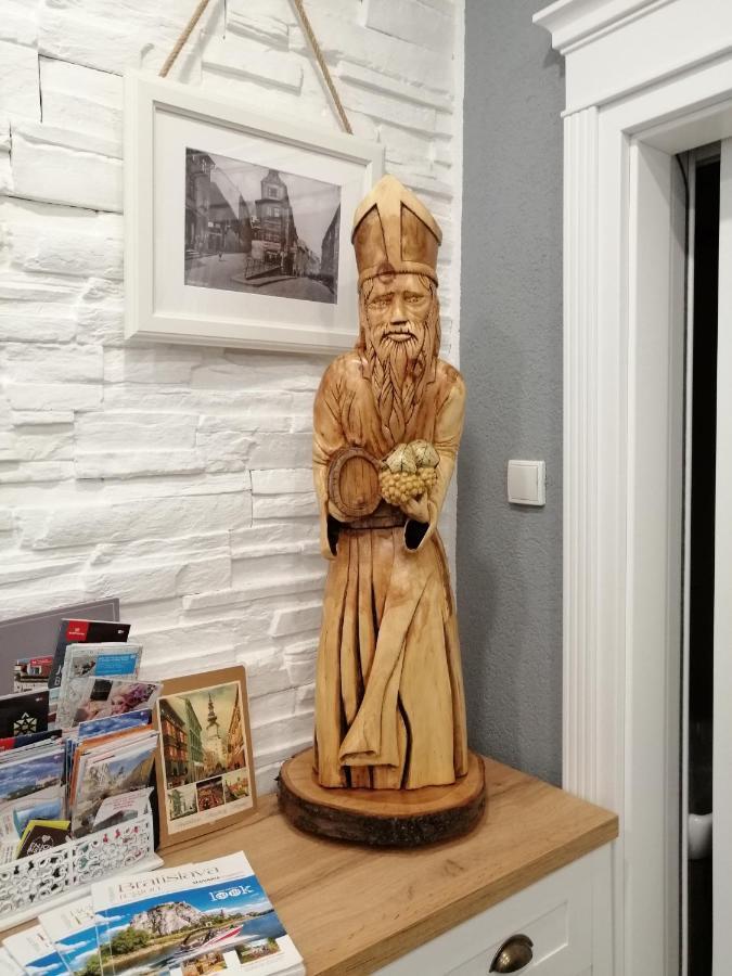 Apartman Sv. Urban Bratislava Bagian luar foto